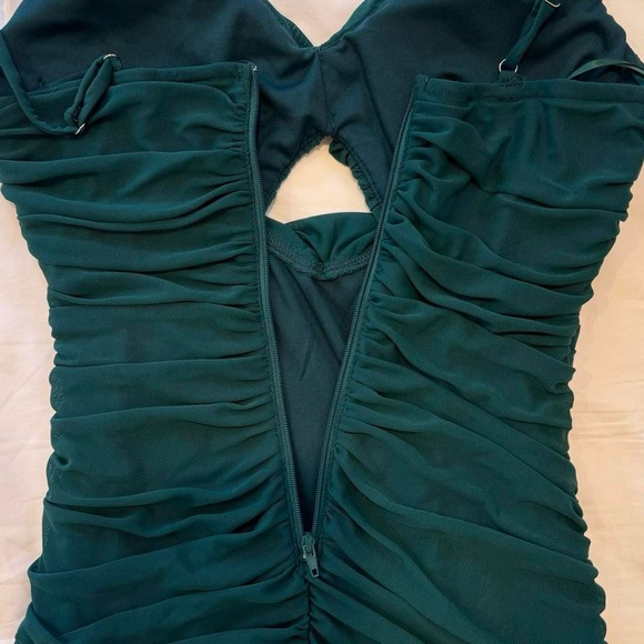 WINDSOR serve up looks mesh bodycon mini dress - Picture 4 of 8